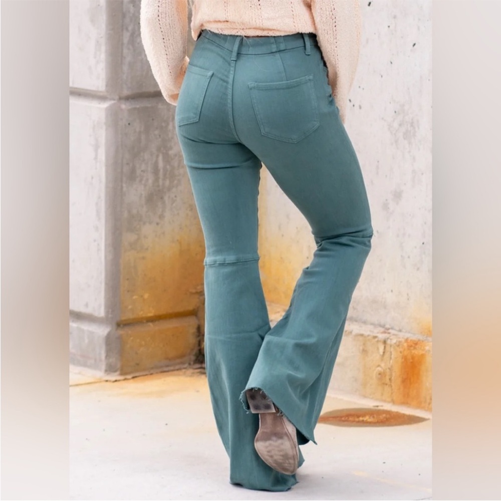 Vervet Teal Flare Bottom Colored Denim. Womens Size 27. Highrise bell bottoms - Picture 9 of 9